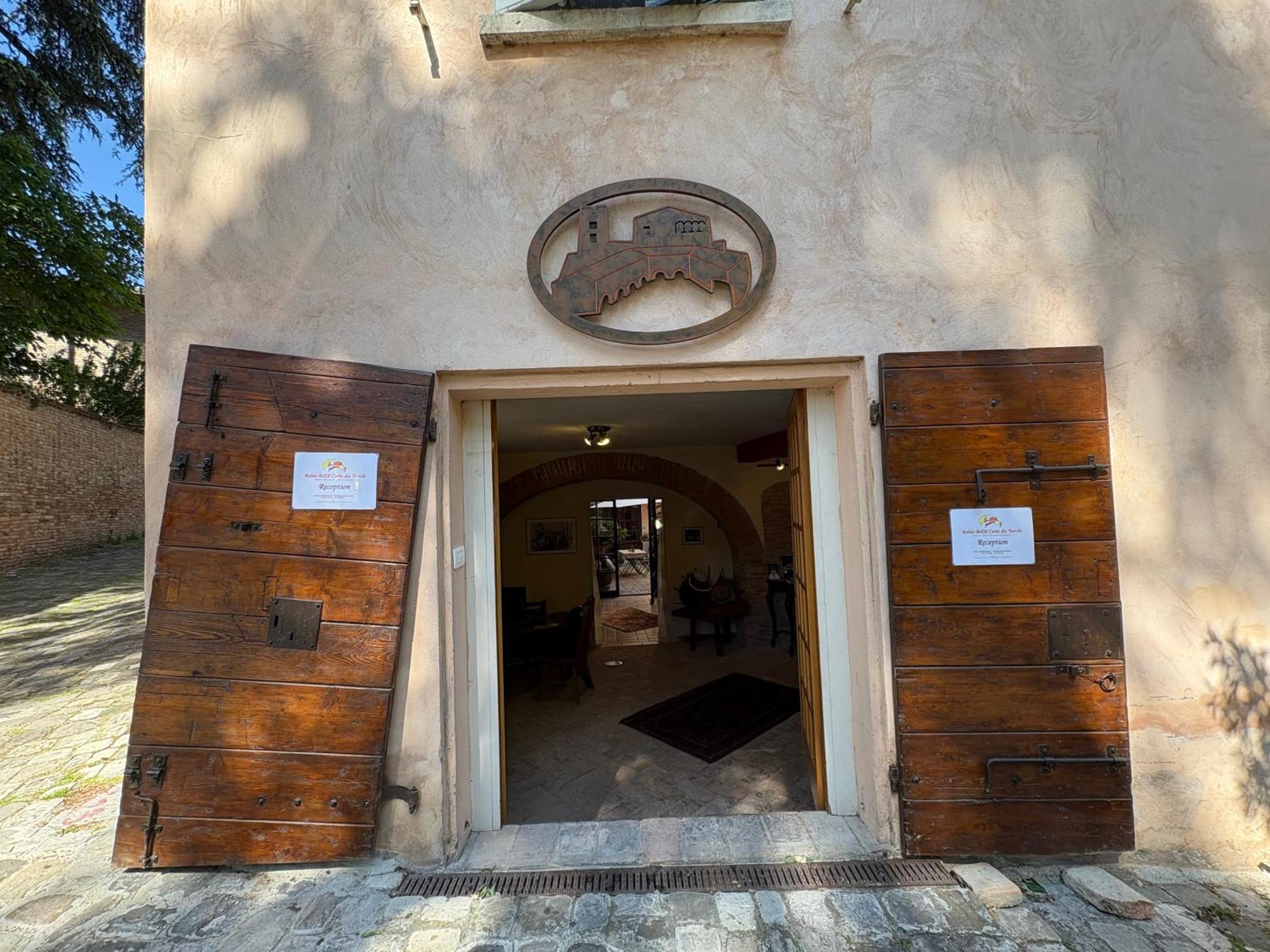 Relais B&B Corte Dei Turchi Longiano Exterior foto
