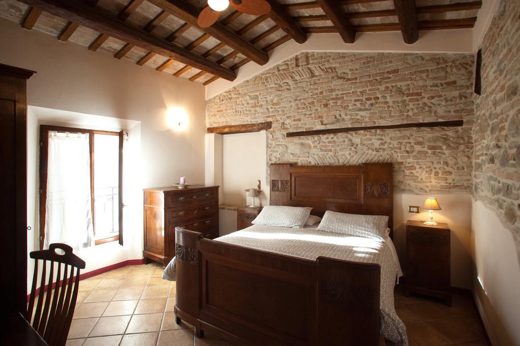 Relais B&B Corte Dei Turchi Longiano Zimmer foto