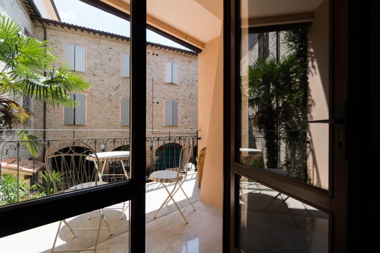 Relais B&B Corte Dei Turchi Longiano Exterior foto